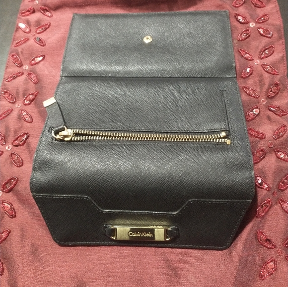Calvin Klein clutch purse trifold Black Gold - Picture 3 of 5